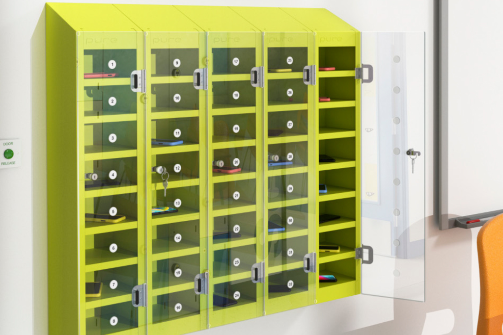 mobile phone lockers uk